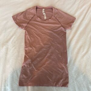 lululemon swiftly tech short sleeve size 4